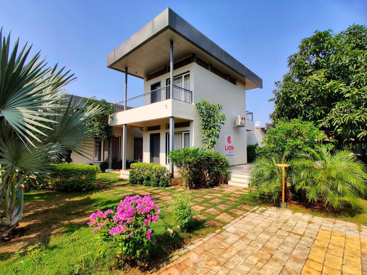 Lion Signature Family Resort Sasan Gir Ngoại thất bức ảnh