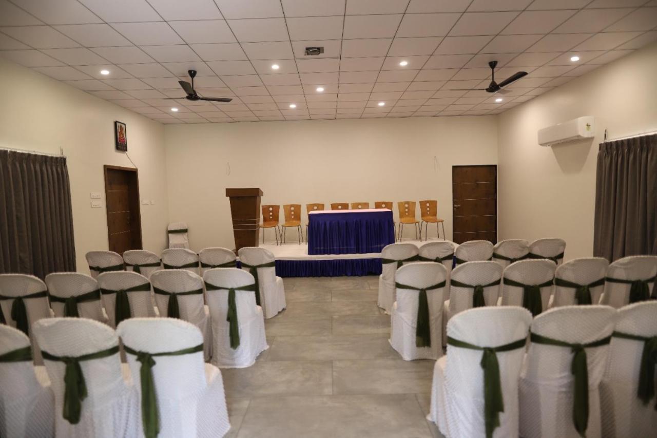 Lion Signature Family Resort Sasan Gir Ngoại thất bức ảnh