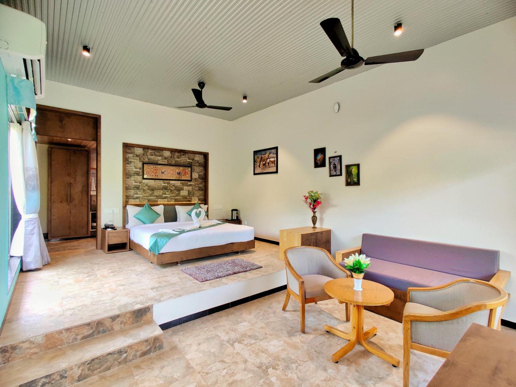 Lion Signature Family Resort Sasan Gir Ngoại thất bức ảnh