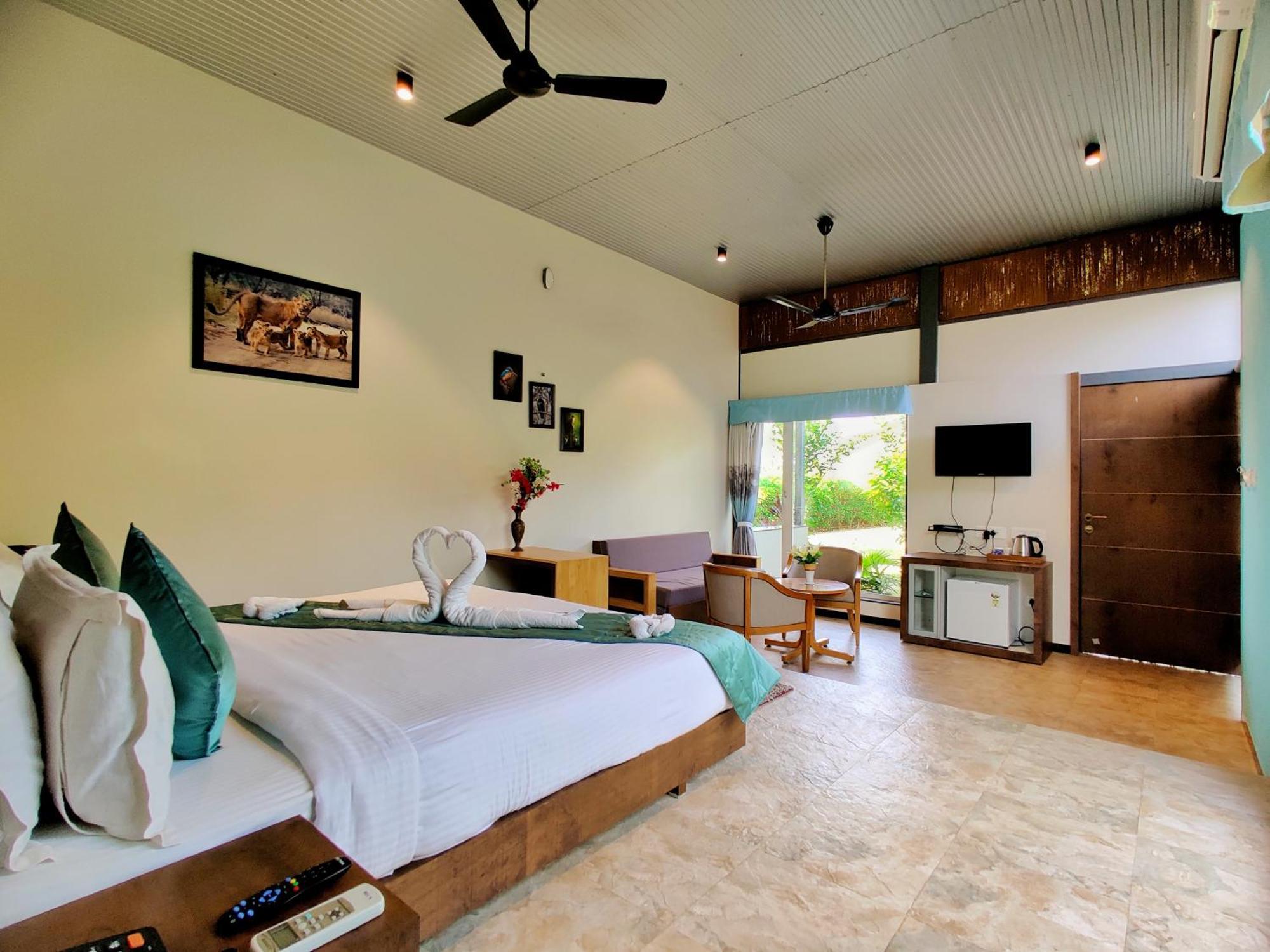 Lion Signature Family Resort Sasan Gir Ngoại thất bức ảnh
