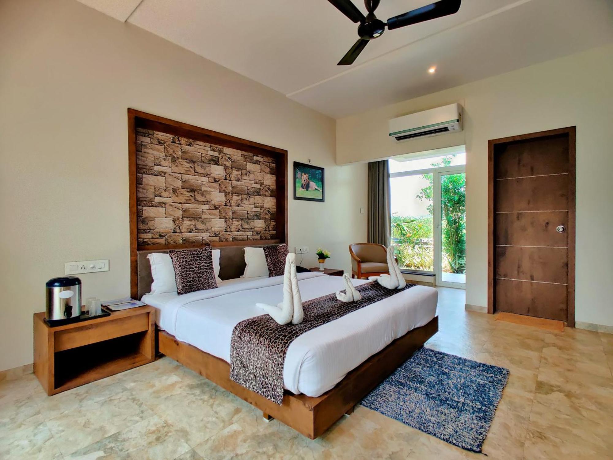 Lion Signature Family Resort Sasan Gir Ngoại thất bức ảnh